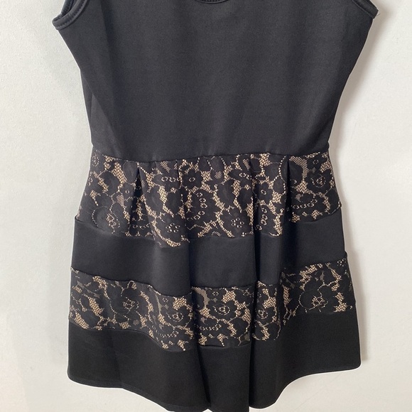 Ruby Rox Black Key Hole Back Lace Sleeveless Dress, Size 7 - Picture 4 of 10